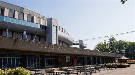 THE 10 CLOSEST Hotels Near Pacific Coliseum .